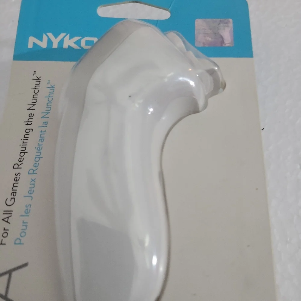 NWOT Kyoko Kama NunChuck Control ‎ For Nintendo WII